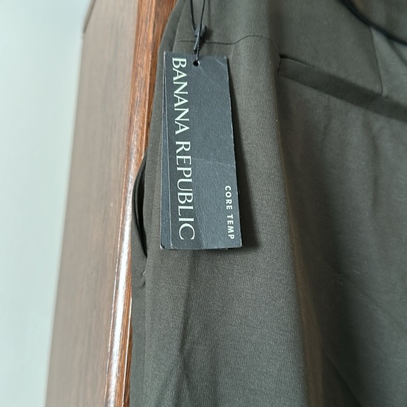 Banana Republic new dark green athletic pants - Picture 9 of 10